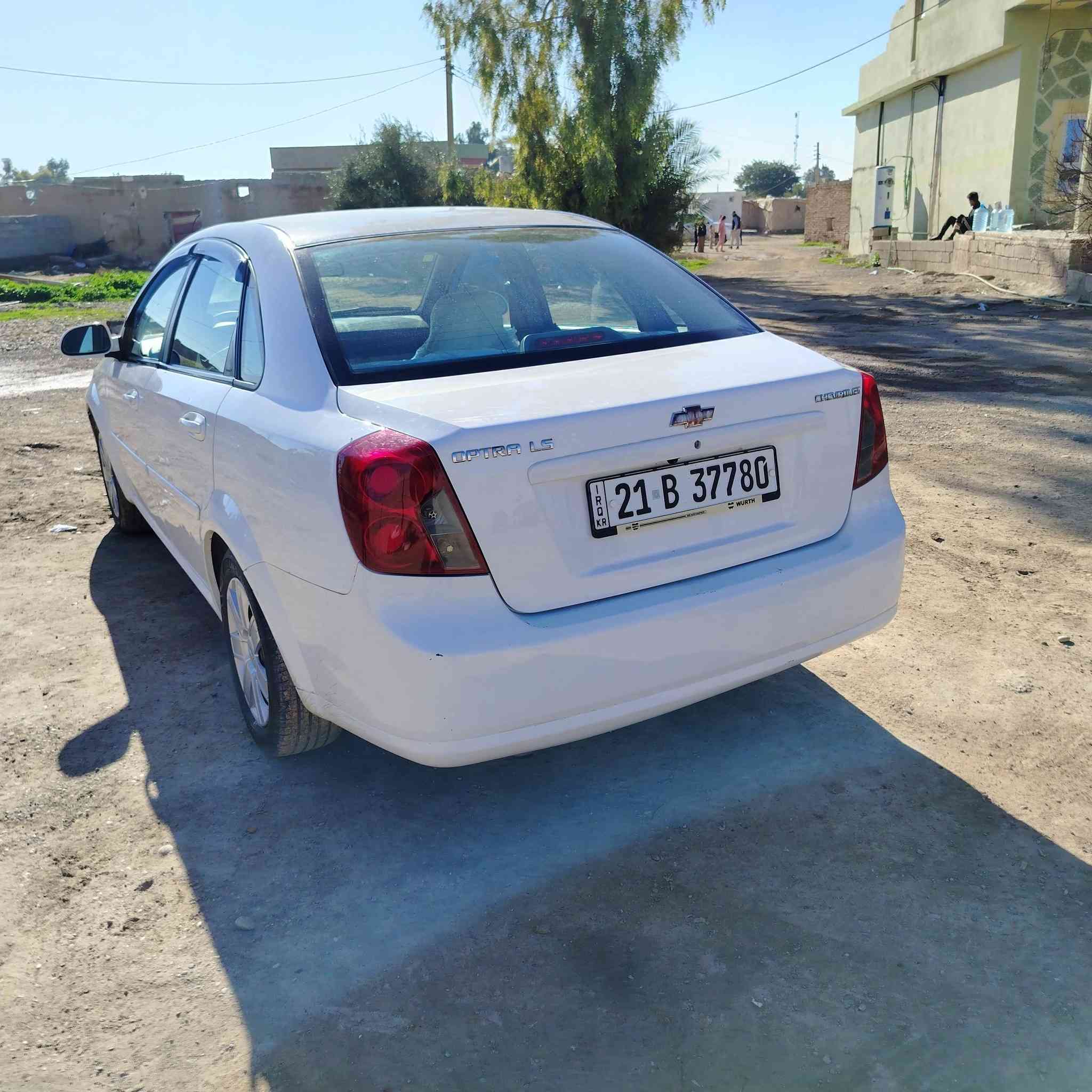 اوبتر موديل 11 السياره حلو واحله من الصوره بعد سنويه جديده صاحبها بخانقين تحويل مباشر وبيها كود مال بنزين تبريد كامله ما بيها نقص بس تريد سترالله السعر 87 بيها مجال قليل ***********
