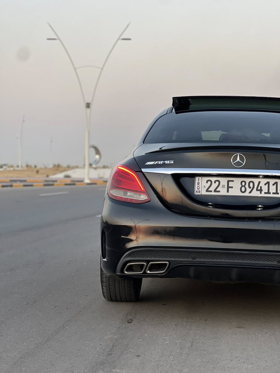 سيارة مارسيدس c300 للبيع موديل 2016 
داخلة كلين وهنا صايرة بيها طخة بسيطه بالجنطة بجم كبس 
كير مكينة مكفول ما مطخوخ ماشية 140 الف 
تخم تاير السيارة مو ناقصها شي والسونار منشور ويا الصور
باسمي تحويل مباشر 
 سعرها 200 $ وبيها مجال بسيط 
اتصال على الرقم ***********
