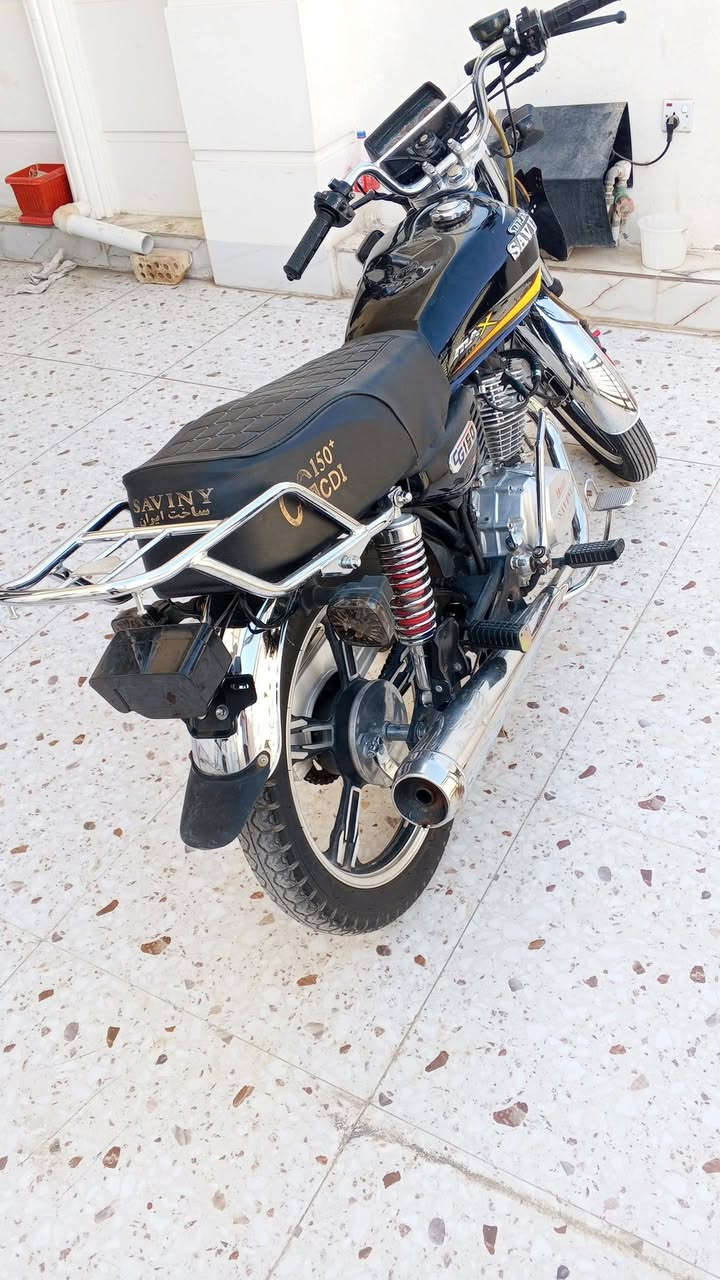 سلام عليكم
للبيع دراجه سيفان 5 كير موديل 2023 
دراجه نضيف مابي عيب سعره 550 وبي مجال 
شراي خابر ***********
