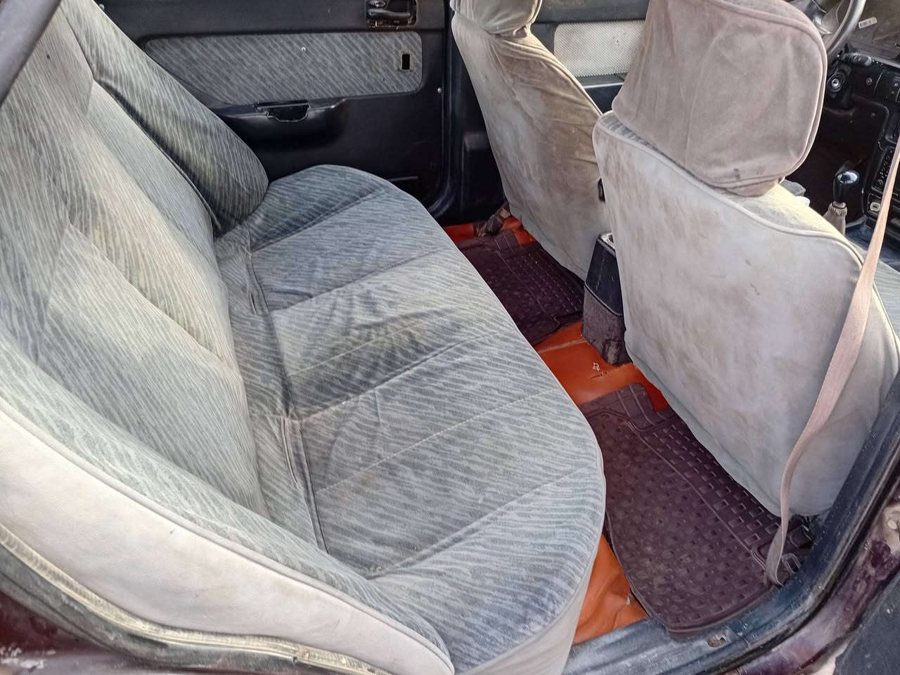 السلام عليكم النترا موديل 94 دمعه رقم ديالي تحويل مباشر مكينه وكير مكفولات كير عادي صدر جديد تخم تاير دواخل حلوه كشر جراد بيها تريد تصبغ تريد تعوفها هيج،والله حلوه سياره سعرها 25 وبيها مجال اللشراي ***********
