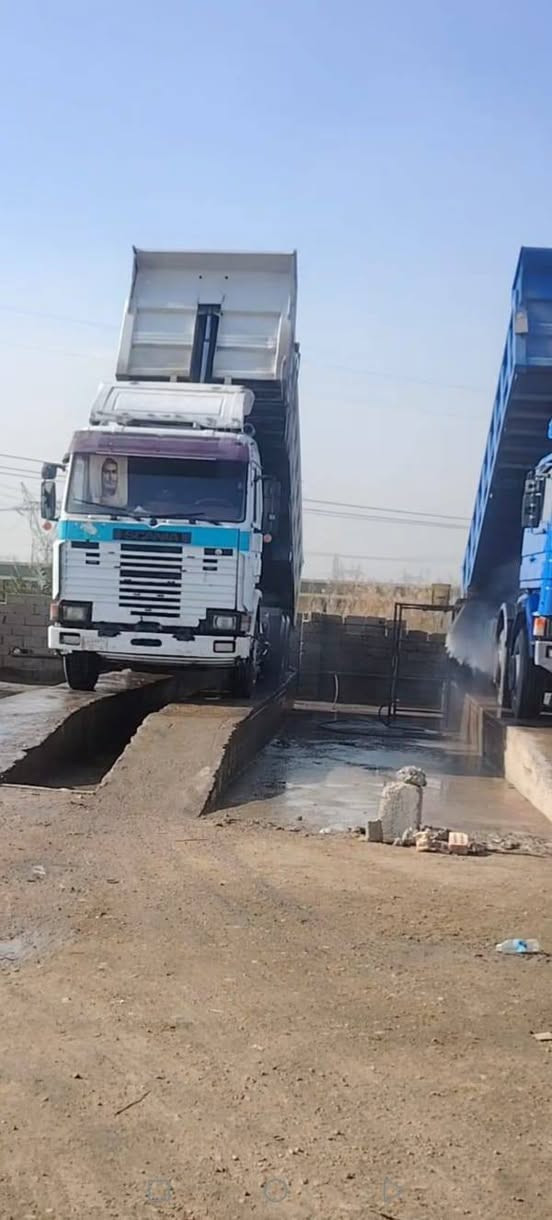 سكانيه للبيع 113 موديل 89 لاصرف ولابخار شاصي مده وحده سنكل عضله عايزه زوج تايرات المكان بغداد تغاطع النهروان السعر 240 اني مكلف بلنشر اتصال ***********
