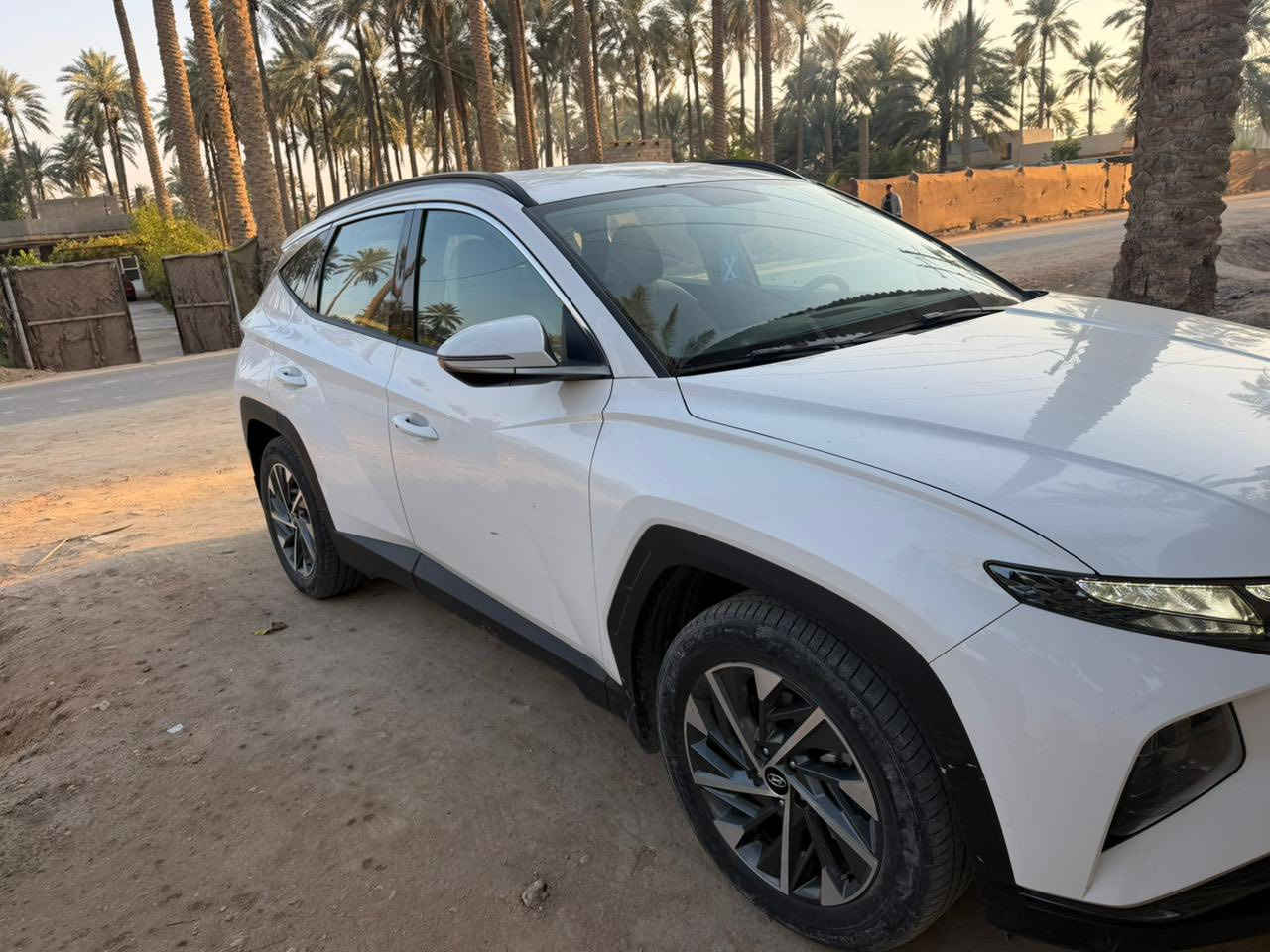 السلام عليكم ...
للبيع توسان ٢٠٢٤  وارد خليجي ،

مكفولة عدا بارد ب جنطة ماشيه ٦٢ الف فول قماره حديد 

مكينه 2000 دوش 

1- كراسي كهربائي مغلفه جلد 

2- حساسات امامية خلفية

3 - بصمة 

4 - ويل كروم حجم ١٨

5 - اشاير بالمري

6 - دخول ذكي

7 - هاند بريك بصمة

8 - ثلاث انظمة قيادة ايكو سبورت نورمال 

9 - شاشة ايباد 

10 - شاحن واير ليس مع منافذ USP إماميه و خلفية

11 - قطعتين تبريد 

12 - تحكمات ستيرن جهتين 

13 - كأمرة دواره

14 - بردات خلفية

15 - الجام اوتو 

16 - مثبت سرعة

17- مري شفط 

18 - لايتات دوارة امامية فول LED

19 - زنون لد امامي خلفي

السيارة بأسمي وكالة الشركه الأولى تحويل مباشر 
للتواصل *********** 

السعر١٩٥ وبيه مجال بسيط
