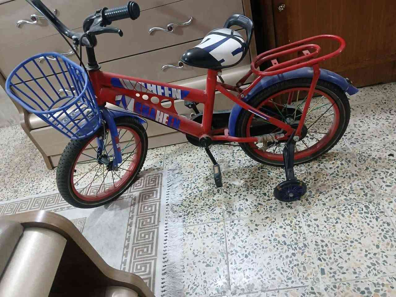 السلام عليكم بايسكل للبيع جديد ممستخدم اخت الجديد نضافته%100بلحقيقه بعد احلى  من الصور سعر 50 وبي مجال قليل


**إذا كنت صاحب هذا الإعلان وتريد حذفه لأي سبب، رجاءا أرسل رسالة إلى الدعم الفني**