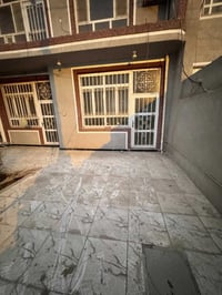 متوفر للإيجار 🔑 🏠 بيت 250م² – حي الزهراء  📍 موقع جيد – تبليط، ماء، مجا...