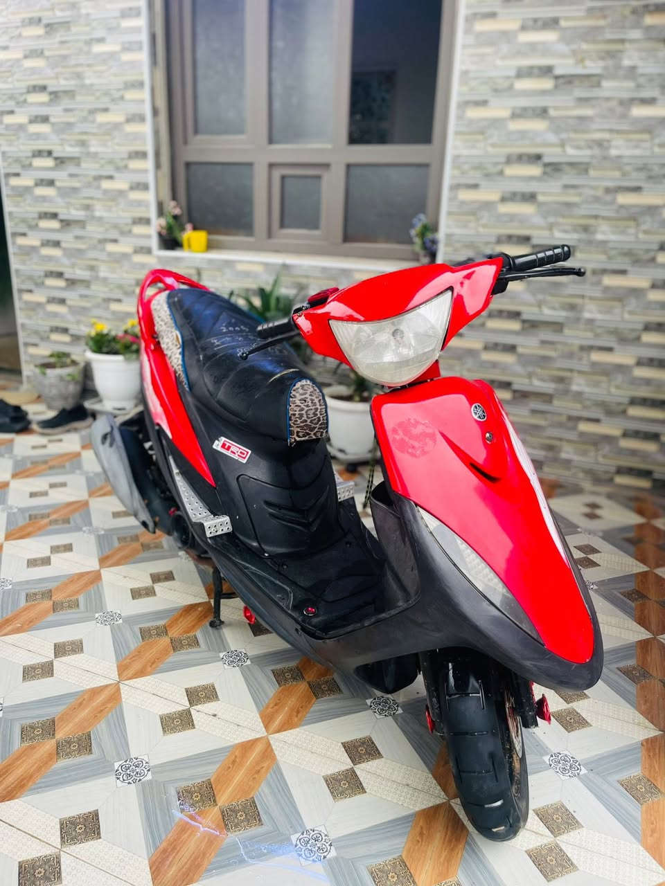 السلام عليكم دراجه ماكس عدله للبيع 2005 دراجه مكفوله //شلعه ومعدل فول// كهربائياته جاهزه السعرر 800🔥وبيه مجال ///***********
