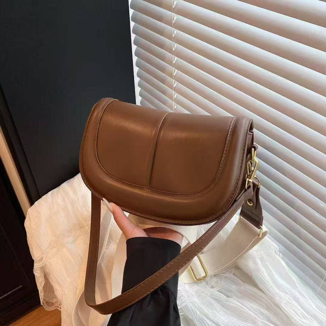 جنط نسائيه يوجد توصيل كافه المحافظات


**إذا كنت صاحب هذا الإعلان وتريد حذفه لأي سبب، رجاءا أرسل رسالة إلى الدعم الفني**