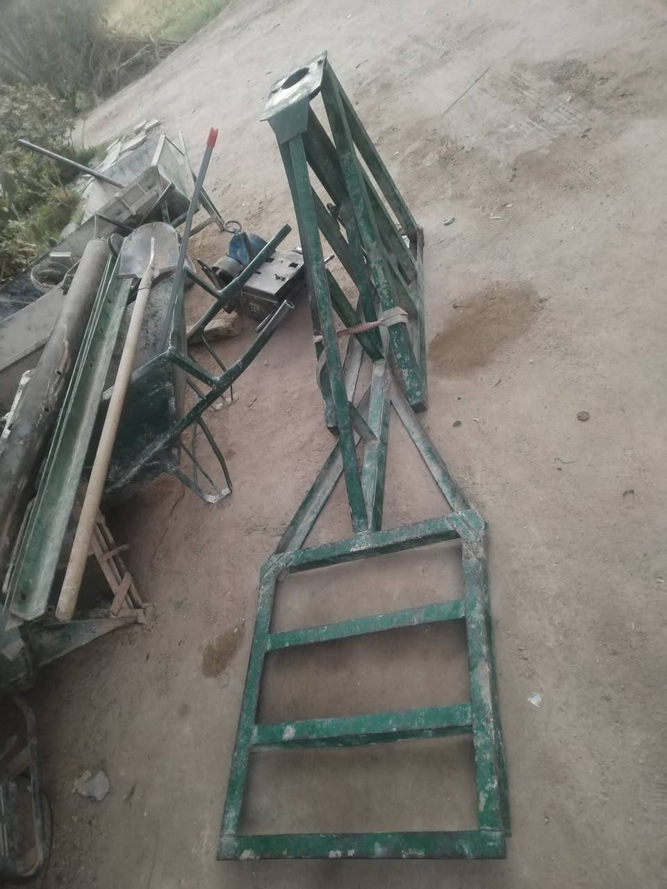 سلام عليكم شباب
ونج للبيع جاهز للعمل  ماطور مضلع الاصلي كير جاهز حسب الاصور من بريك من مايكات من شفت من كل نواحي جاهز 
 وياه 3 عرباين جاهزات  وخفاف  وسيم 35 متر   ومابي قطره لحيم وعواج  الله شاهد  مكاني الديوانيه  ناحية السدير   ***********   @    *********** 

سبب للبيع اتعينت وبعد ما احتاج العماله  وتحياتي للجميع
