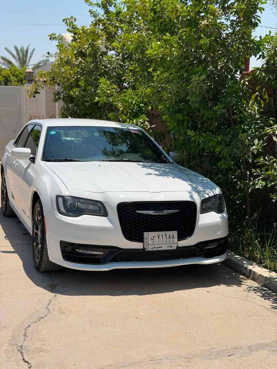اوباما كلايسلر 2020S C300
( فورويل وملغي يعني حاليا تو ويل السياره)

رقم بغداد
ماشيه 120Mile الف مايل
مواصفات S بدون فتحه فول كشن جلد تدفئه 
——
الحادث كما موضح بالصور وسونار
جاملغ امامي ايمن مبدل ومصبوغ مع اللغد الجاملغ نفسه معدل ومصبوغ ايرباكات طاكه . 
صار بيه ملاحظات بسيطه تكحيلات كارت موضحه بالصور

مكان بابل- الحله
اتصال /***********
