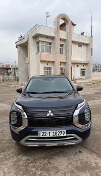 اوتلندر ٢٠٢٣ • ٢.٥ لتر • ٤×٤