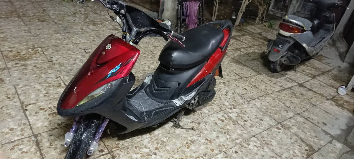 السلام عليكم عندي ماكس عدله بيهه نقوصات بصيطه مثل ما موضح بل صوره كتف اشاير راس لايت لبيع او مراوس  بلاديه مفتوحه بس 49
مكينه ناعمه المكان حي ور الشعب   انتصل وخادم ‏‪***********‬‏
