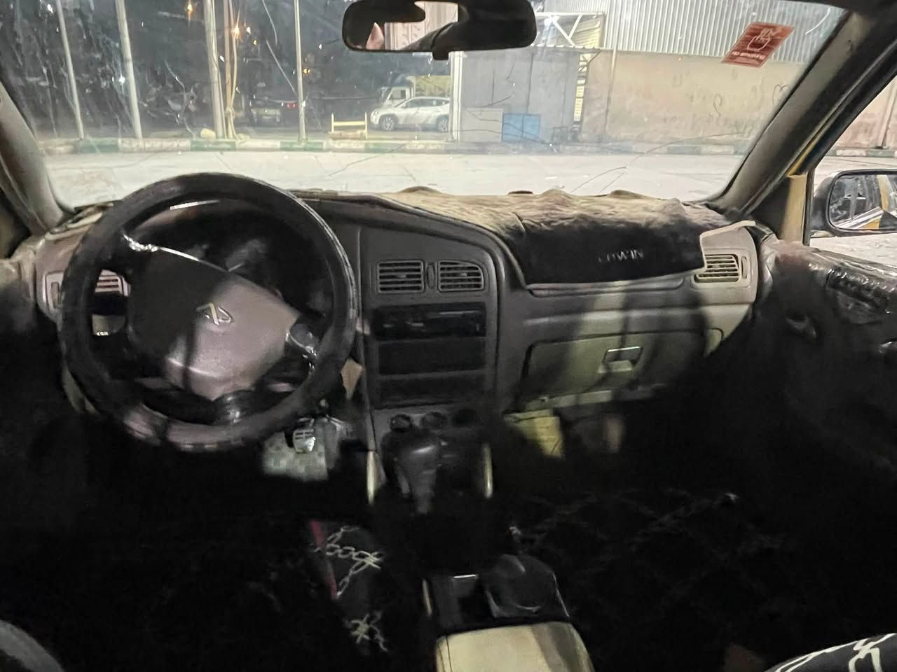 السلام عليكم شيري للبيع محورة مكينة وكير كورلا اوتماتيك الكير سليم بس المكينة بيها بخار السيارة ما ندل راعيها اتكفل سرقة وعشاير رايدها ب12 ورقة وبيها مجال مكاني بغداد مدينة صدر ***********
