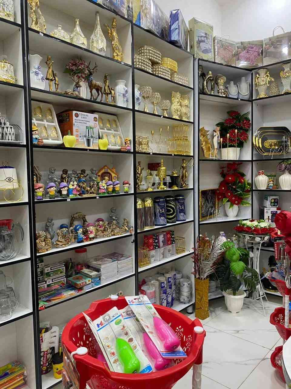 اغراض منزليه هدايا وورود بسعر الجمله القديم للاستفسار اتصل على الرقم  ***********
