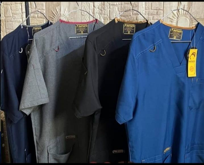 نبيع مفرد وجمله 
متوفر لكم كل ما تحتاجون 🥰 
اجدد الموديلات وارقى الخامة 💝

👨‍⚕️👩‍⚕️مريح للدوام وما يحتاج كوي 👍

💎والاهم قماش عالي الجودة وبسعر ممتاز 

💎اطلب لابكوتك واختار الطبعة  الي تعجبك 
متوفر كل القياسات وايضا قياسات خاصه (نسائي ،ورجالي، وأطفال)

🧑‍⚕️متوفر لابكوت البولستر لون (ابيض ،نيلي،رصاصي،سمائي)
🧑‍⚕️لابكوت قطن
🧑‍⚕️لابكوت ليكرا 

يوجد طبع ع جيب لابكوت🦷🫀🫁🧠

💎متوفر بروشات اسم

---------------------------------------
💎متوفر سكراب( ليكرا ردن كامل) 
 
💎متوفر سكراب ليكرا نص ردن 
متوفر سكراب هاف

متوفر سكراب قطن

🌸 مستعدون لتجهيز الكليات والمعاهد والطلبات الخاصه بسعر الجمله 
---------------------------------------
💎متوفر سماعات 

🌸 متوفر ختم
🌹متوفر محرار
🌷متوفر همر اعصاب
🌼متوفر حامل باج

---------------------------------------
💎متوفر سليبر نسائي ورجالي
---------------------------------------
* متوفر جهاز ضغط 
---‐--------------------------------------
👩‍⚖️👨‍⚖️  متوفر روب محاماة رجالي ونسائي 
الخامه 
بولستر 

الخامه باربي بدون ياخه

 الخامه باربي ابو الياخه 
متوفر روب حقوقين 
---------------------------------------
التوصيل بغداد 5
محافظات 5للحجز مراسلة البيج♥️😍


**إذا كنت صاحب هذا الإعلان وتريد حذفه لأي سبب، رجاءا أرسل رسالة إلى الدعم الفني**