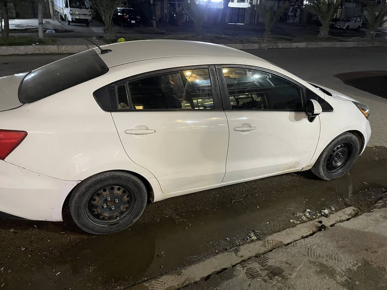 السلام عليكم كيا ريو 2016 بغداد سنوية وهزة جديدة تحويل ثاني يوم 
قطعتين حادثها جنطة بامريكا ***********
