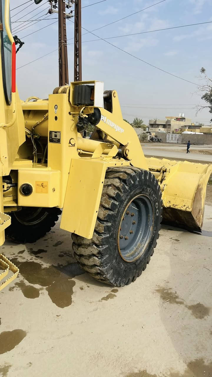 سلام عليكم للبيع شفل زت ماينر حجم (70)مديل (1998) رقم وسنويه شمالي سليمانيه شفل جاهز كير ومكينه ودفع وفع كهربايات جاهز على اخر حبايه مكفول كفاله عامه بي زوج تايرات جديد وزوج نص عمر كهربايات كله شغاله مكينه لا تنقيص ولا تبخير يعني كبل لشغل ما ذب علي ربع دينار سعر (80)وبي مجال لشراي مكاني بغداد رقم (***********)
