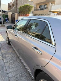 كرايسلر 300 • ٢٠١٧ • ٦ سلندر