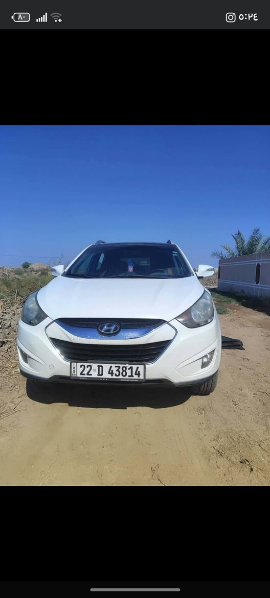 سلام عليكم توكسان للبيع مكفوله عده لبسونار سياره فول مواصفات
بنورما 
بصمه
شاشه                                                                        
تبريد 🥶 شغال
تدفئه 🔥شغال

سياره خير من الله مال جناي
رقمه اربيل الانكليزي تحويل ثاني يوم
وين ميعجبك تفحص 
ماشيه190الف
مكان سياره بابل ــ جبله
سياره احلئ من صور 
***********
