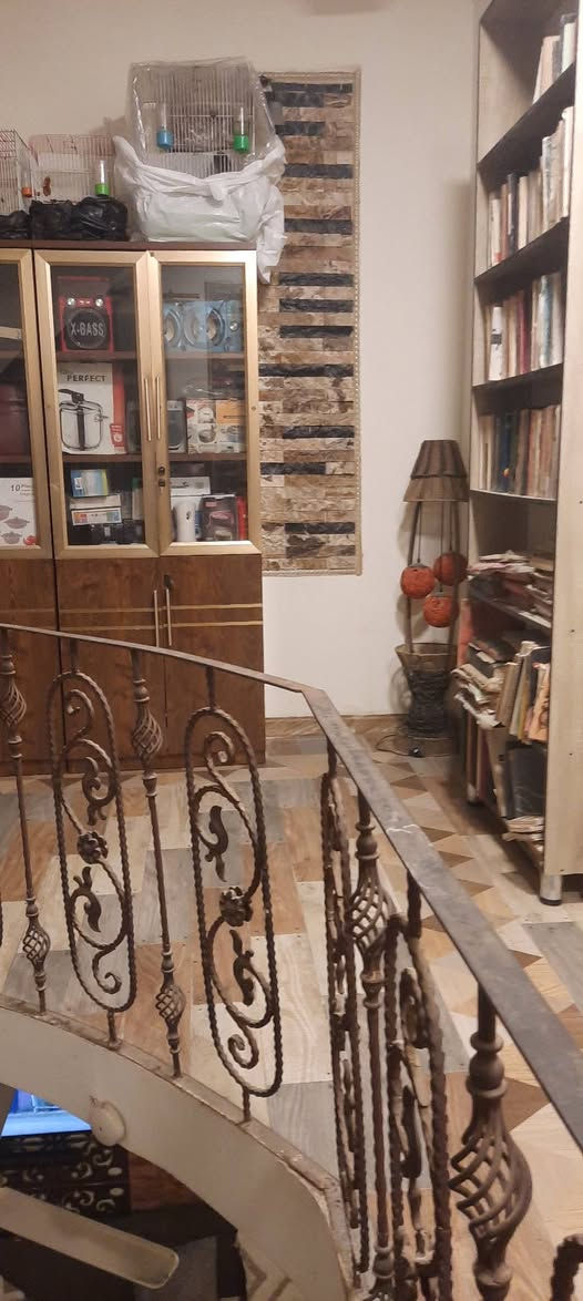 بيت للبيع
الاسريدات الجديدة المربع الاول قرب اسواق عباس
ثاني بيت بالفرع الرئيسي
١٠٠م واقع حال١٢٠م
واجهة ٥ نزال ٢٠
الاستفسار رقم***********
