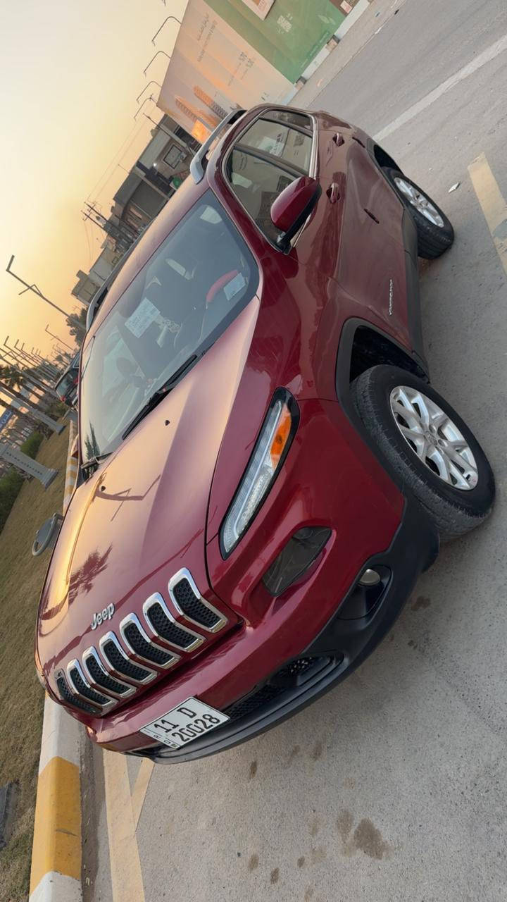 جيب شيروكي بزون 2014
بدون صبغ بدون تبديل فقط تاير
 وصور الحادث بالمنشور 
رقم مميز بغداد 20028
لايت زينوز 
تخم تاير جديد 
باتري جديد
السياره بدون نقص 
السعر :117
***********
