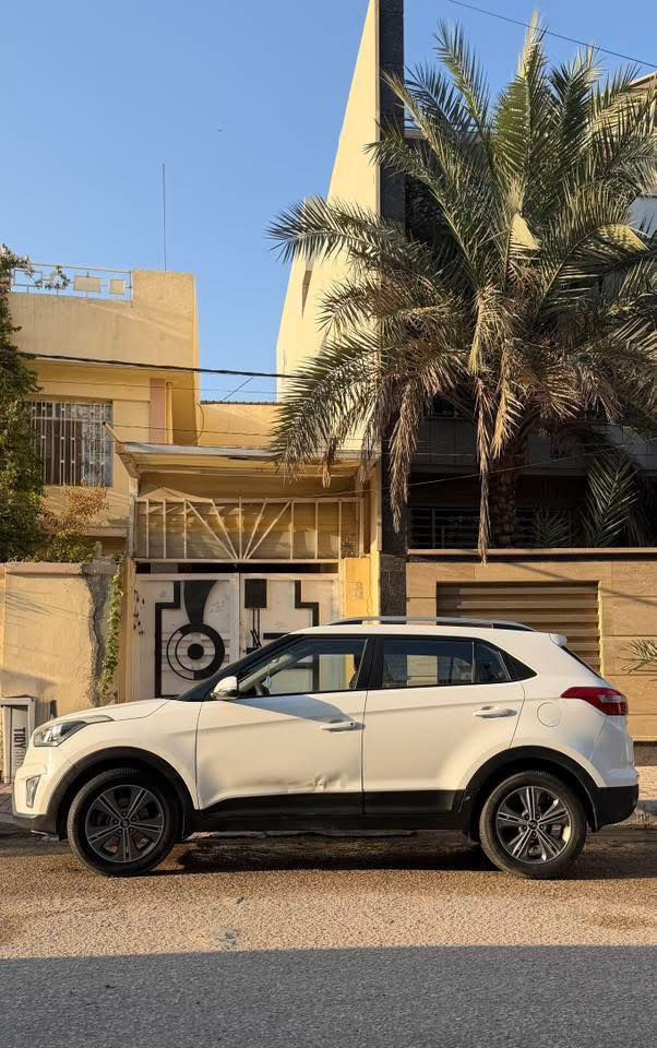 سيارتي عارضتها للبيع كلش نظيفه ومطالعه بيها محافظات ابد على كد الدوام وبس ومداريتها كلش

هونداي كريتا موديل ٢٠١٧ كوري
محرك ١٦٠٠
ماشيه ٣٣ الف

بـ ١٣٥

اذا تحبون تستفسرون اكثر  اتصلو عالرقم  ***********
