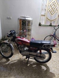 عيني عندي دراجه للبيع موديل 2021 السعر 750وهذا رقمي 07821200894