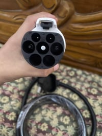 تتوفر شواحن لسيارات بي واي دي اصليه مو تجاريه 16 أمبير مو 8امبير يعني ...