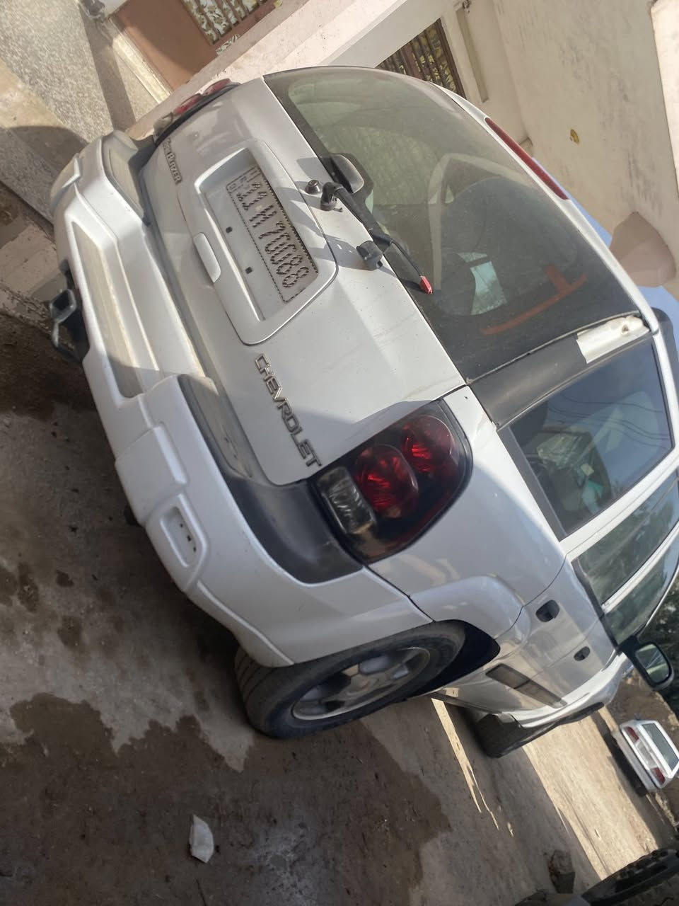 اسلام عليكم بلايزر موديل 2004 السياره خير من الله رقم مميز كهربائيات شغاله دواخل ابلاديه محرك كير مكفولات محرك بلادي قبق اسود تبريد عوزه كهربائي وشغل السياره حلوه ونضيفه  عنوان بغداد السعر 85 الاتصال ***********
