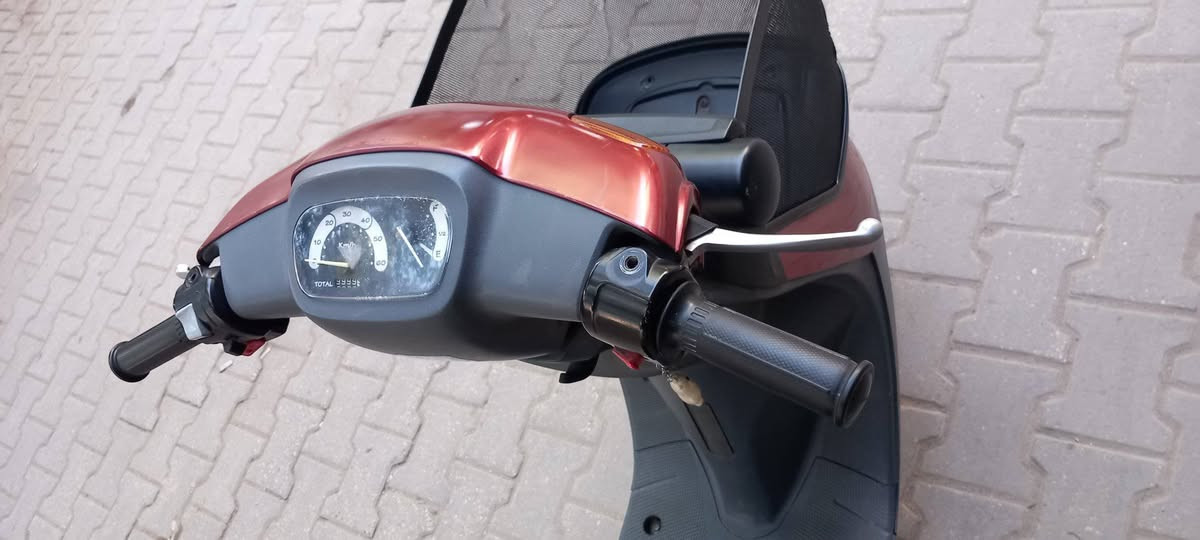 سلام عليكم دراجه منغولي حاويه وصل معرض موجود مديل 2007 دراجه كلها بلاديه وكلها شغاله مكفوله من جميع النواحي والنظافه موضحه بعدها بحاله المعرض هاتف ***********
