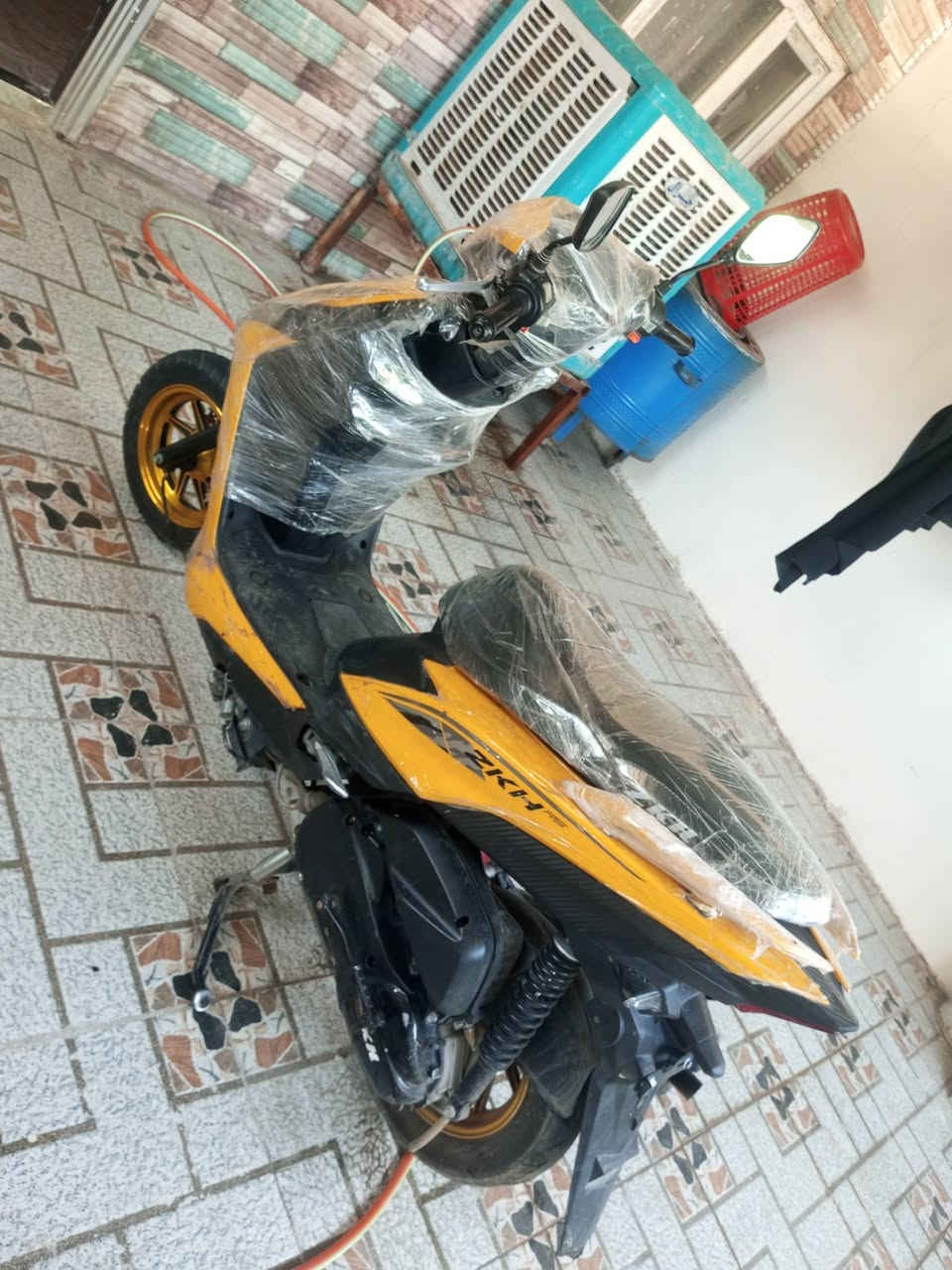 سلام عليكم مرخصت مدير الكروب ماكس عدله مو صيني دبل واحد أخذته مليون 1900بس ضيعت أوراقه الدراجه 2025 فول مواصفات بصمه تشغل ابيع قفله مليون ***********
