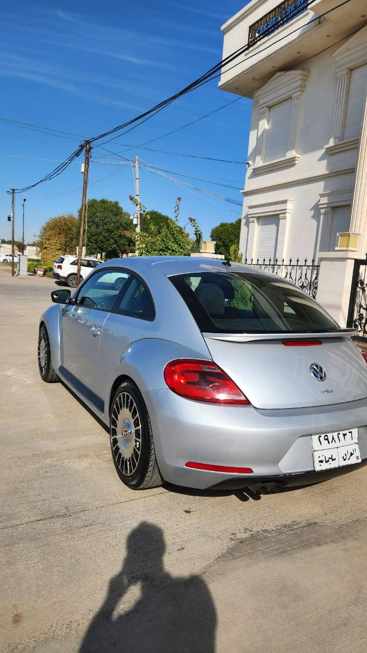 اسعد الله اوقاتكم بكل خير وتحياتي  ...اخوان للبيع بيتل2016 رقم سليمانية سنوية ورقم جديدة  محرك 1.8 تيربو المرغوب ........
3قطع صبغ بدون ايرباك كما موضح بالصور والسونار حادث خفيف وسطحي كلشي بيهة على وضع الشركة عدا ال 3 قطع بخ حتة صدرهة ممفتوح ماشية ٩٨ الف كيلو الصيانة لاول مرة على ايدي دهن الكير والفلتر ماء محرك رافيلون وتبديل كافة الفلاتر لايت LED كلش قوي طخم ويل مع اطار جديد حجم ١٨ مميز
مكان السيارة بغداد حي الحسين
13000 الف $ وبيهة مجال للشراي واليجي يدلل
***********
***********
