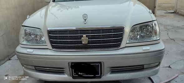 سلام علیکم و رحمه الله و برکاته
مەلیکە = بۆ (فرۆشتن)
گێر و مەکینە = ((بەشەرت)) 
تەبریت = (فوول) و (بێ عیبە)
مۆدیل = (2004)
2 = (دووگمە)
ناوسەیارە = (زەرد)
دەشبول = (نەجفە)
سەیارە = (تەنها موسە)
پێشو دوای = (کریستاڵە) 
ویلی = (حەسیری)
( بێ داعم) و (لێدەراوە)
(زۆر جوان) و (زۆر پاک)
نرخ = (49 وەرقە) و (ماعملە)
شوێن = (سلێمانی)  ژاڵەی خواروو
0770 03 13 703
0770 44 70 115
