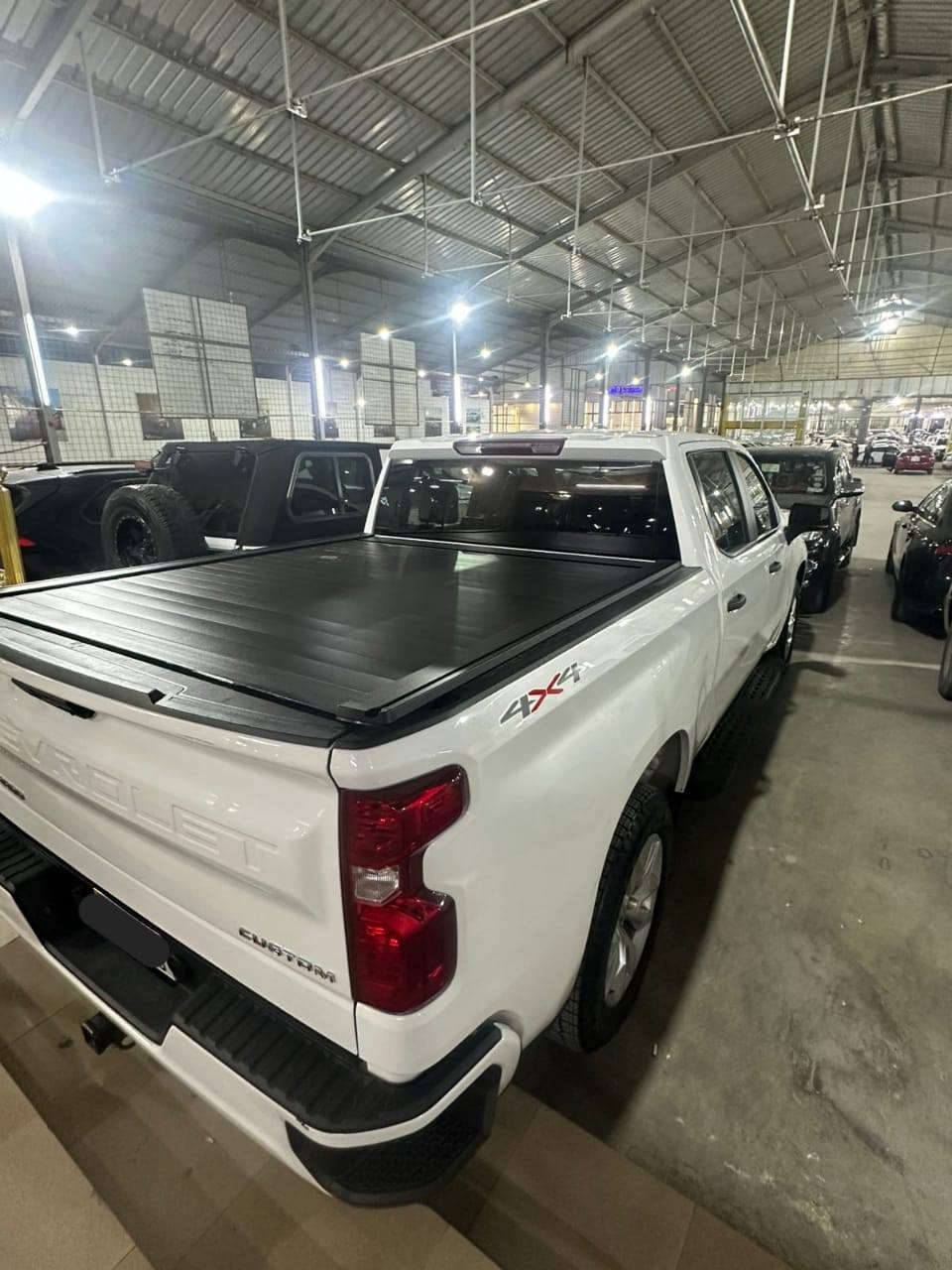 ⚜️Chevrolte Silverado⚜️
مۆدیل : 2023 👉

بۆیاغ : یەک پارچە سبوغ ، بستێک PDR لە سەقف ، بێ ناوگرتن 👍

نرخ : 268$ 💵 
 
ژمارەی تەلەفۆن : 
0️⃣7️⃣5️⃣0️⃣9️⃣9️⃣0️⃣2️⃣4️⃣2️⃣0️⃣ أربيل, العراق
