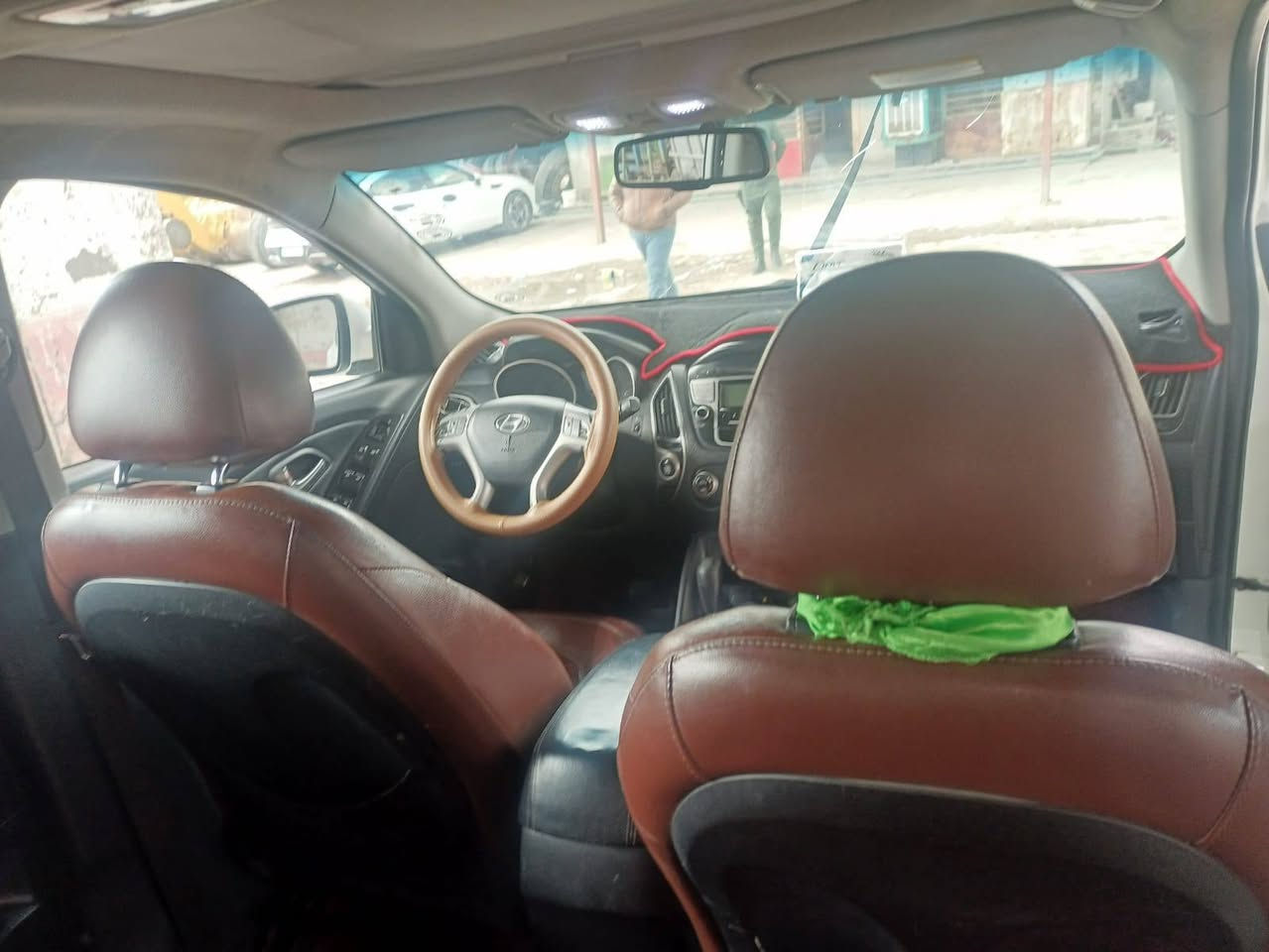 لسلام عليكم رمضان كريم عليكم
توسان خليجي موديل 2013 فول
رقم أربيل الأنگليزي بسم كردي 
تريد وكاله تريد تحويل محرك 2400
السيارة مكفولة السونار مرفق مع الصور
بارد بسيط مكان السيارة في الديوانية الشافعية
السعر 160 وبيها مجال اي اتصال 
على هذه الرقم ‏‪***********‬‏
صلاح غافل الشبلاوي 
اني مكلف بالنشر مكلف بالنشر
