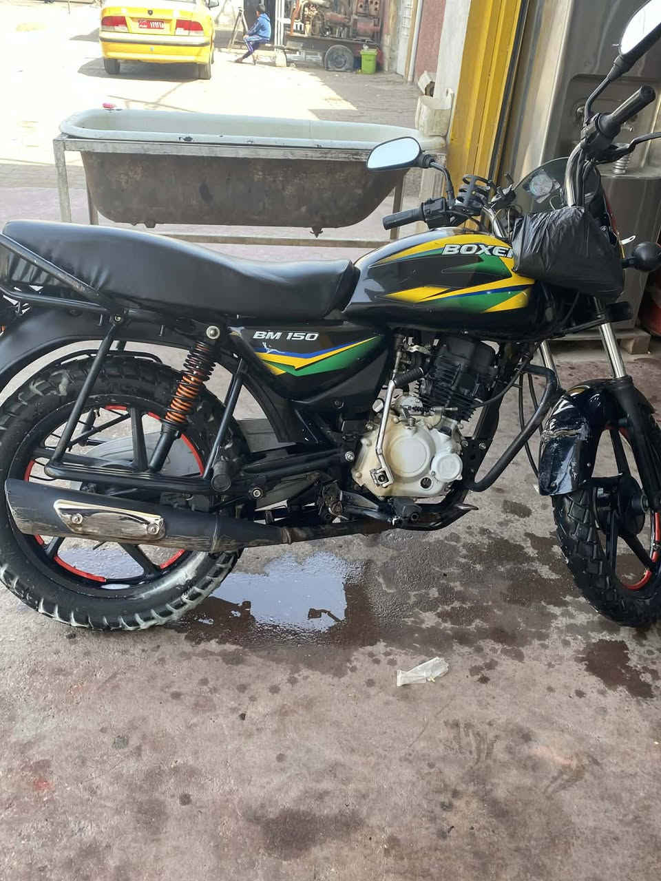 بوكسر مرقم للبيع موديل 22 مكفولة مكان بغداد
سعر 1700 قفل 
***********
