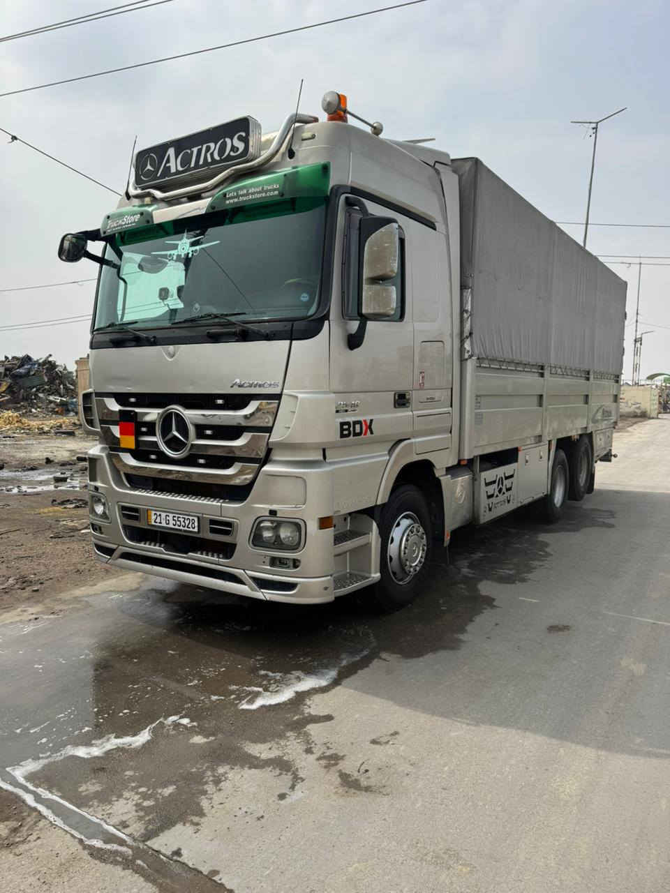 سيارة 2009البيع مواصفات عرجة 12نمره كامرتين وحساس التيدر 5طكات تبريد خزن ثلاجة ليزريات بردات كهربائية سياره فول مواصفات 
رقم الهاتف ***********
