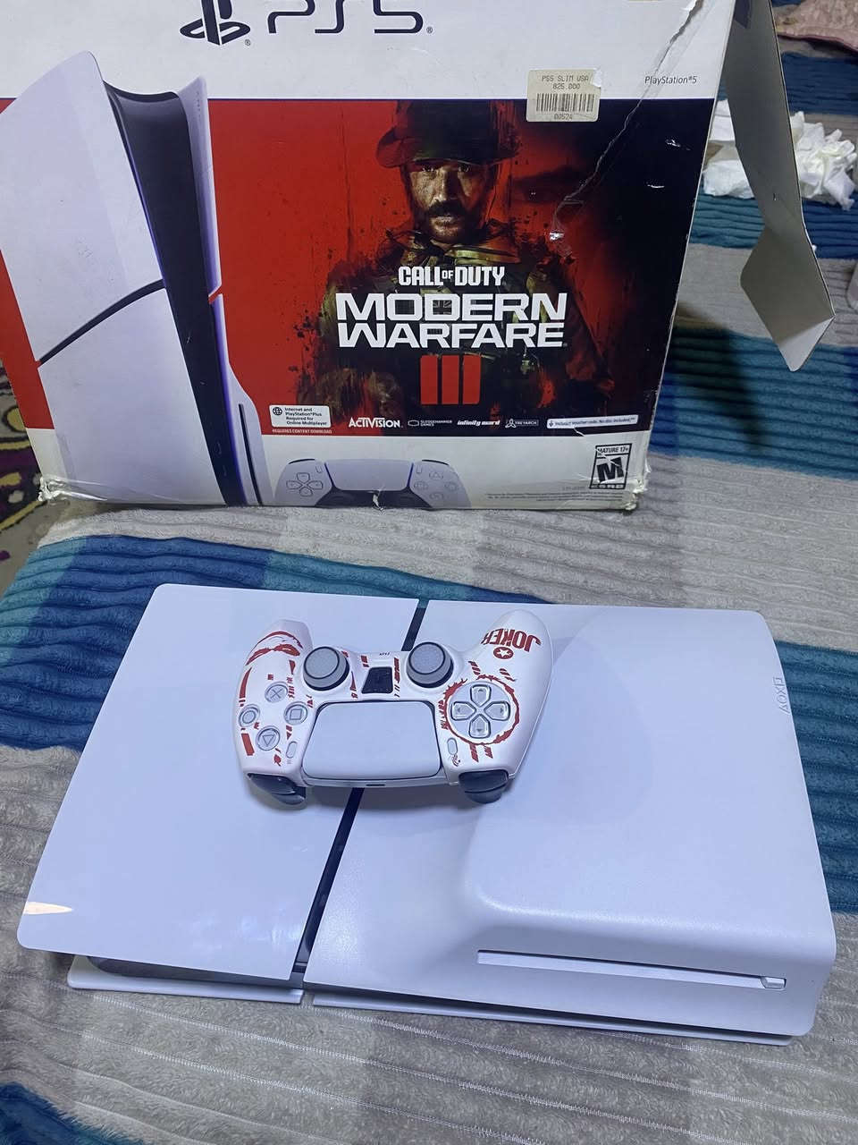 السلام عليكم
بلي فايف سلم ون تيرا اصدار الطافي وياه يده 
استخدام اقل الاسبوعين كارتونه موجوده وغراض كاملات 
سعره ب675  استخدام مال جديد 
واكدر اضيفلك يده احترافيه ب65
وذا تريد يده فايف عادي اضيفلك موجود ب70باله
مكاني بغداد الامين ريه وسكينه حي الجبهه تجيني للبيت تفحصه وتشوفه واخليك على راسي 
***********
