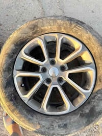 زوج ويله اصلي ونضيفات البيع عل واتساب موجود فقط ‎0780 999 1013