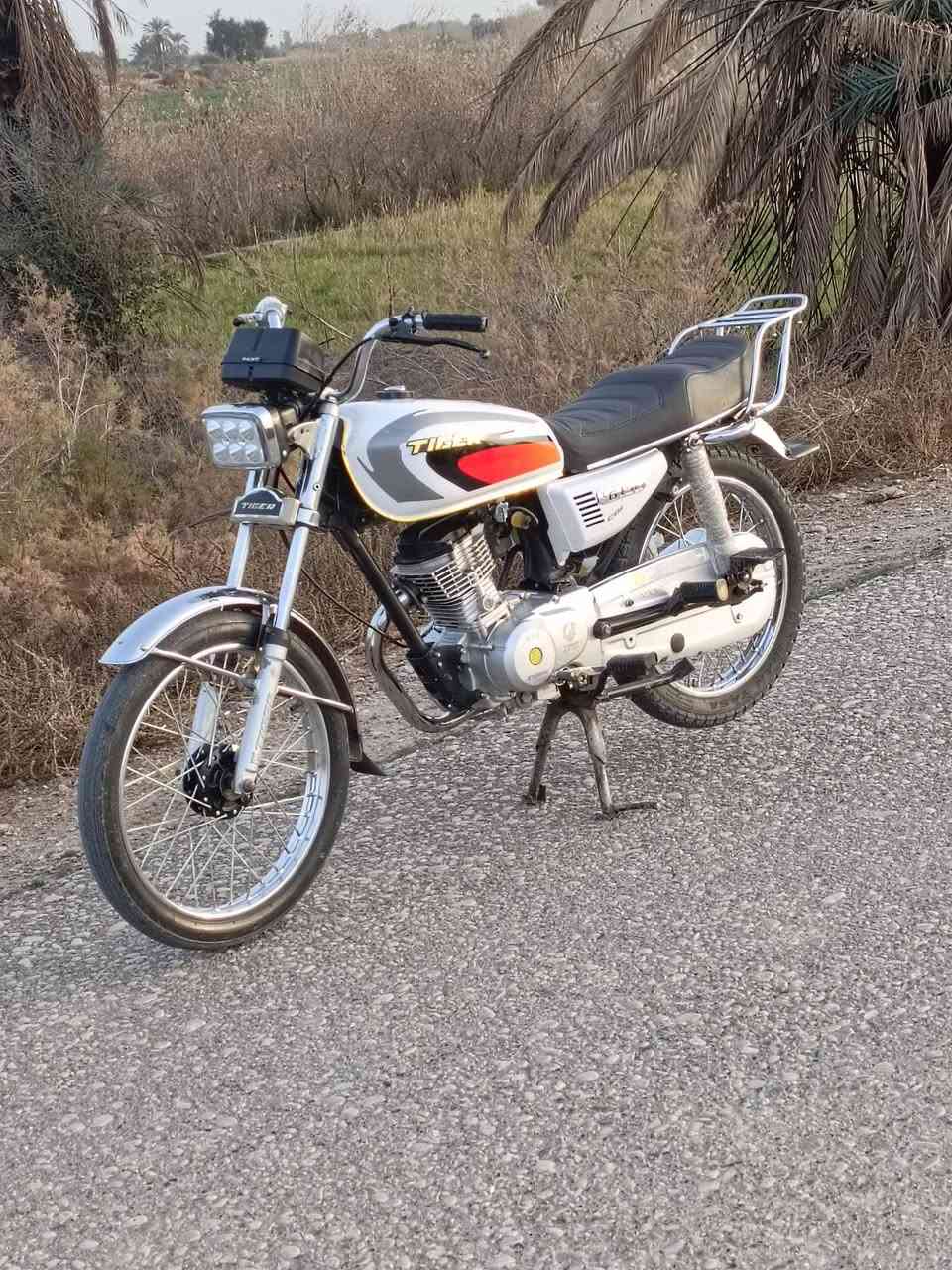 السلام عليكم دراجة تايكر موديل 21اوراق كامله 650وبيها مجال ***********مكان المجر
