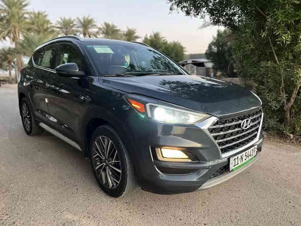 للبيع توسان موديل 2020 رقم بغداد نكليزي بسمي  تحويل مباشر كير ومحرك مكفولات تخم تاير تبريد ثلج السياره فول واحد عل واحد عده الفتحه لايت زنون تحكم حساس كشن جلد كهربائي بصمه كأمره امامي خلفي مكفوله من الضربه بيه صبغ موضح بالسونار بدون دواخل شواصي لغود كفاله فقط صبغ وارد امريكي السعر 145 وبيه مجال مكاني بغداد رقم ***********
