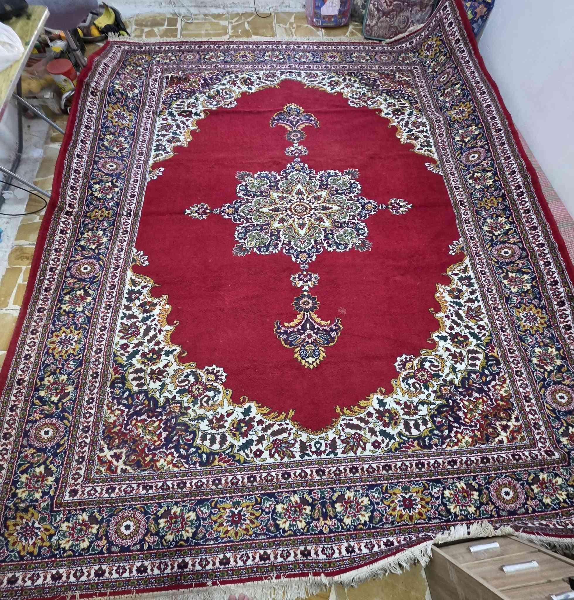 السلام عليكم ورحمة الله وبركاته..
زولية مستعملة نظيفة جدا الطول ٣،٧٠ متر والعرض ٣ متر مكاني الغزالية التواصل واتس اب ***********
