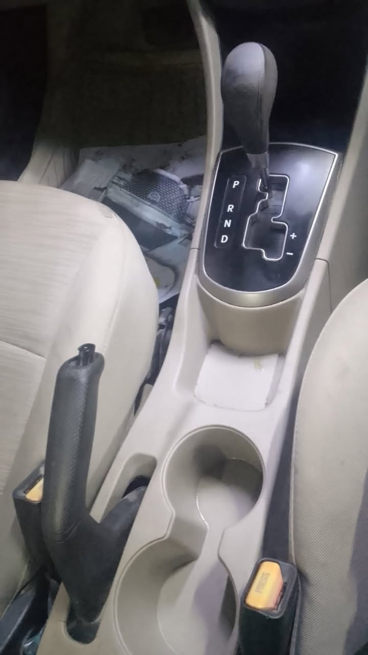 اكسنت2015 خليجيه ماشيه 50مكينه 1600رقم بغداد سعره 90$ مكانه بغدادشارع فلسطين 
***********
