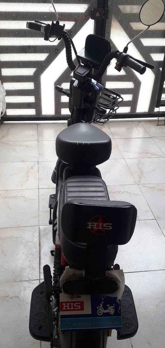 سلام عليكم
دراجة شحن HIS دراجه نضيفة وكلشي شغال بيها مستخدم قليل 
السعر 325 وبيها مجال بسيط
بغداد حي الجهاد
***********
