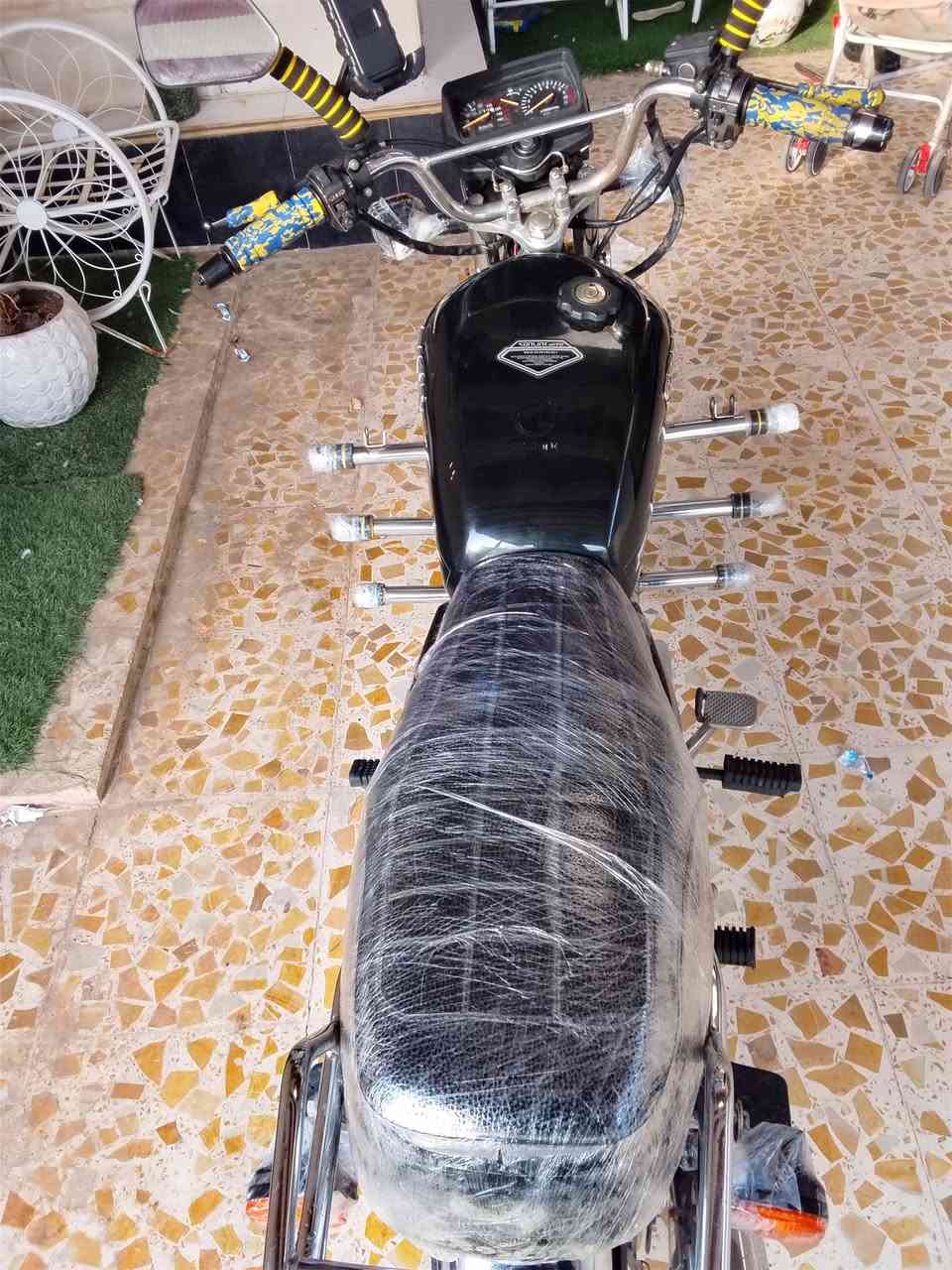 موطور لبيع مستعجل عليه
موديل 2021 مكاني رمادي قرب  جامع صدام 
بي منفيس =====// 500 بي مجال لحد يكسر والله مستعجل تحياتي الكم 
*********** بي واتساب تحياتي الكم
