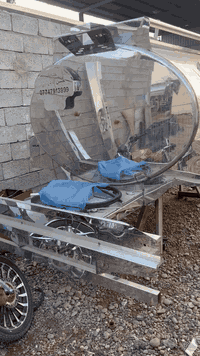 السلام عليكم 
للبيع تانكي عمل جديد غير مستخدم 
سنلس ستيل 304 غذائي 
مال كيا فحل 
4 الاف لتر 
اشدة كامل على السيارة 
للاستفسار الاتصال 
***********
***********
