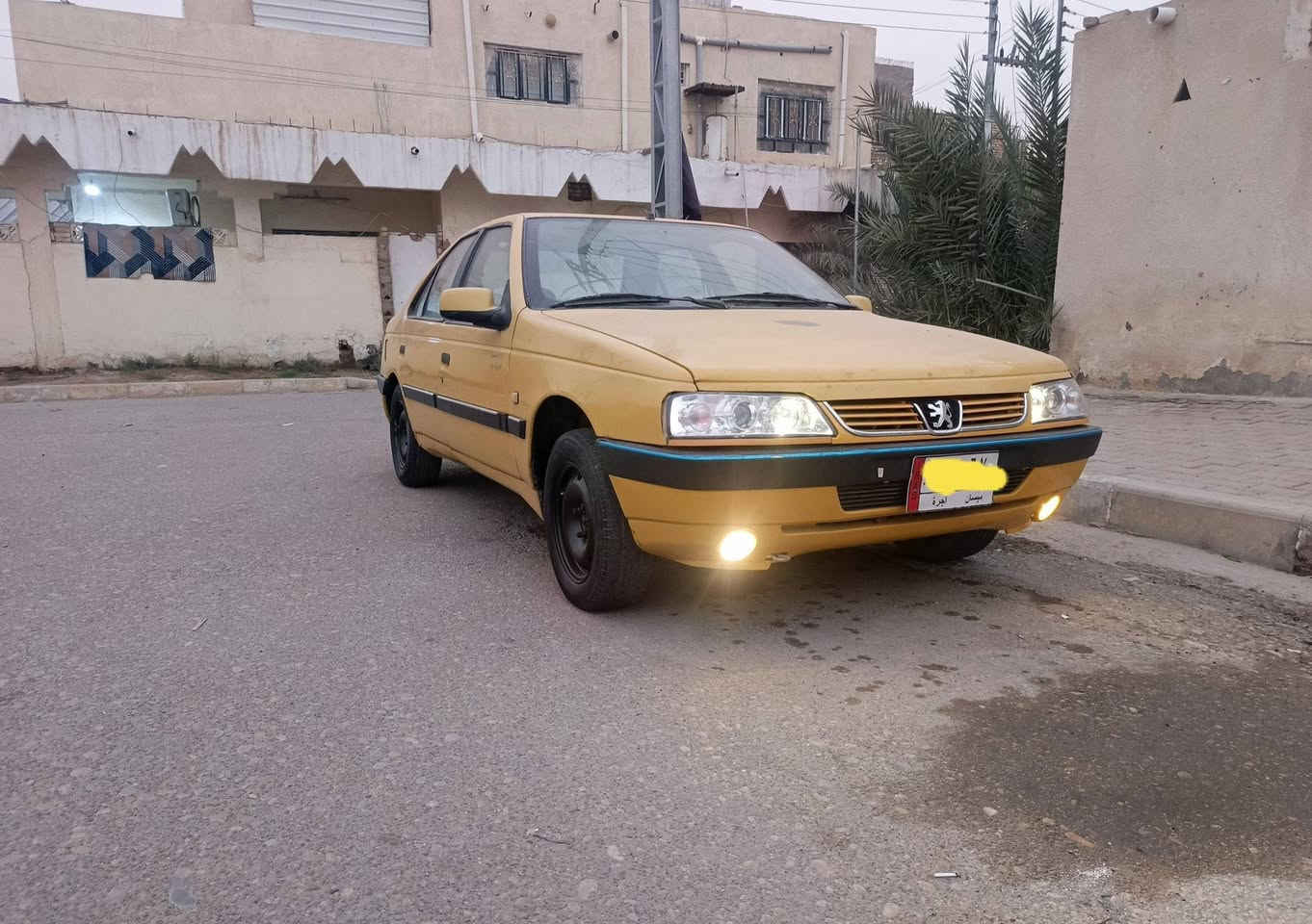 يا الله السلام عليكم 
 بيجو 405 موديل 2012 سياره حلوه مكينه بدايه خيط كير جديد حداديه جديده سنويه 2027 مصفره هيئه وغرامات سعره 28 وبيه مجال كلش قليل مكان السياره ميسان المجر الكبير تفاصيل اكثر ***********
