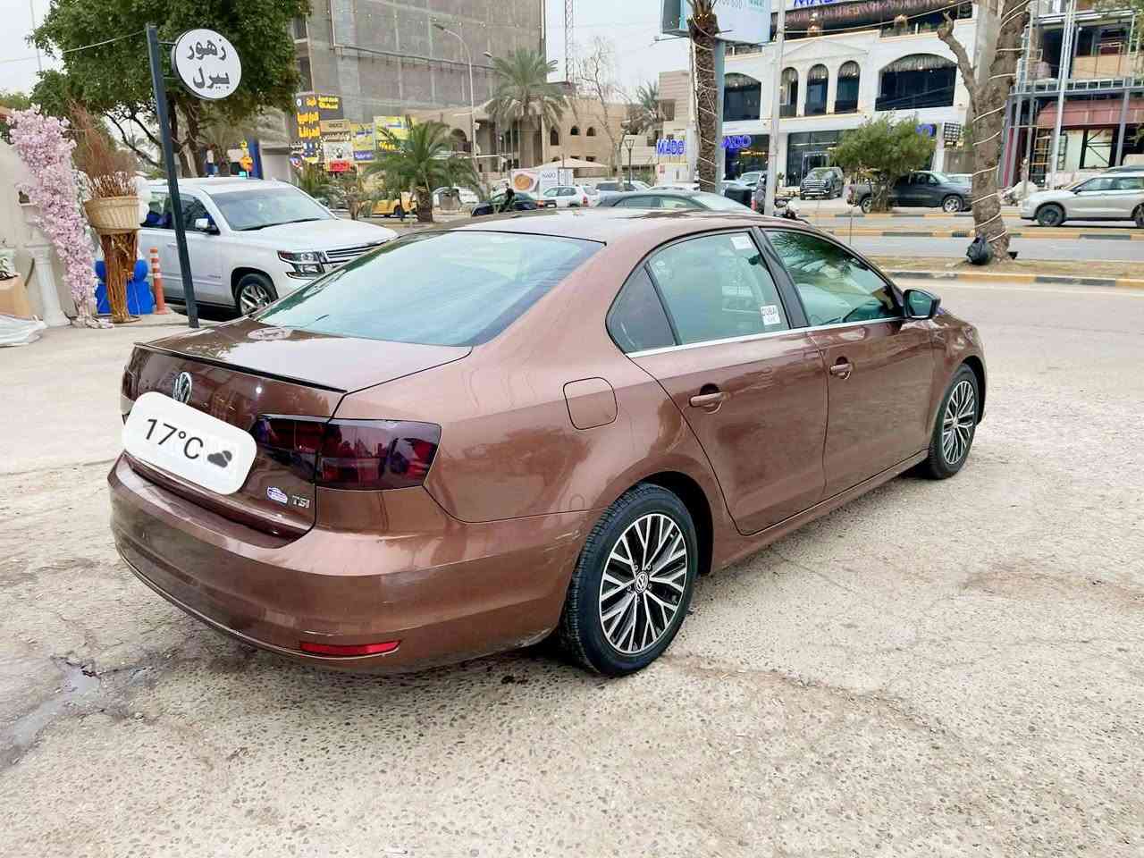 🚘 للبيع فولكسفاغن جيتا 2017
جيتا موديل 2017 بمحرك 1400 توربو اقتصادي وقوي، استخدام شخصي ونظيفة جداً، جاهزة للاستخدام بدون أي مصاريف.
🎨 اللون: قهوائي (جوزي)
📍 الموقع: بغداد – اليرموك
📄 الرقم: أربيل باسمي
🔧 الحالة الفنية:
المحرك ممتاز
القير أوتوماتيك ناعم
حرارة وتبريد طبيعي
السيارة تمشي بسلاسة
⭐ المواصفات:
تكييف قوي ❄️
شاشة + بلوتوث
مثبت سرعة
تحكم من المقود
وسائد هوائية
نظام ECO لتوفير الوقود
💰 السعر: 129 ورقة
📞 رقم الهاتف: ***********
❗ للجادين فقط
