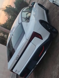 يا الله كي فور 2025 K4  لون ابيض   محرك 2000 دوش   بعدها ع مشي اميركا ...