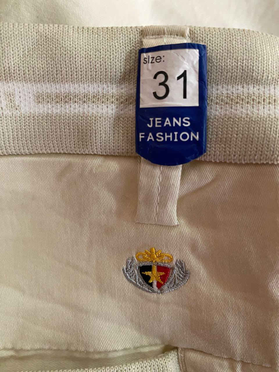 بنطلون كتان غير مُستخدم. سلِم فِت. 

اللون (اوف وايت )  احلى من الصورة

القياس ٣١

الطول ١٠٣_ الكمر ٤٠   -الحجل ١٨


**إذا كنت صاحب هذا الإعلان وتريد حذفه لأي سبب، رجاءا أرسل رسالة إلى الدعم الفني**