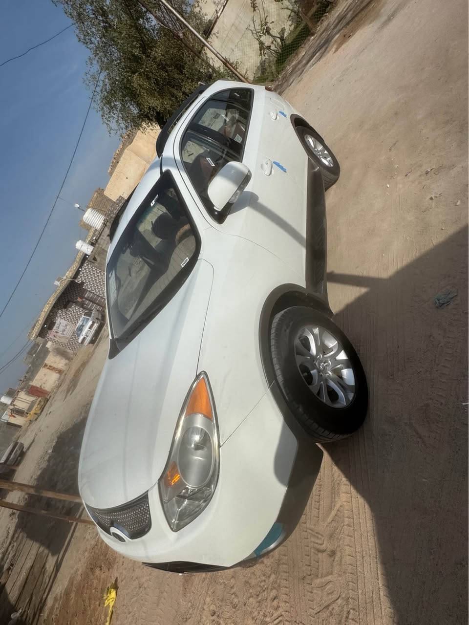 سلام عليكم 
هونداي فلكروز 2012 سعودي استيراد شركات النفط 
مكفوله من الضربه والتبديل بيهه صبغ اثر طخه ستوته  فول ماعدا الفتحه سبعه راكب سته اسلندر مكينه وكير جدد حداديه تبريد اتلث قطع كشنات كهرباء سياره جاهزه للاخير رقم ذي قار تحويل ثاني يوم
للبيع او للافظل المراوس ابسياره صالون 
السعر 145 وبيهه مجال 
مكاني مركز الناصريه 
للاتصال 
*********** ناصرية, ذي قار
