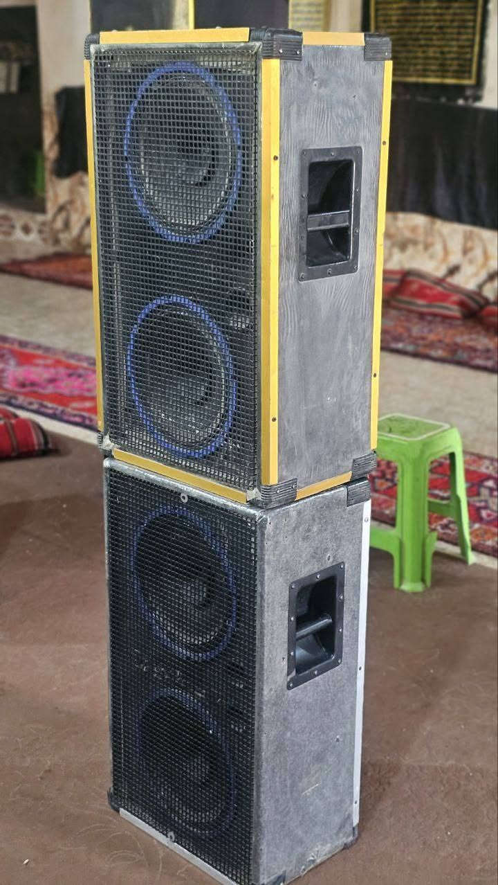 السلام عليكم سماعات للبيع عدد12 انواع السماعات بلتفاصيل
ايكو جنك عدد 6
لبه جاسكو 4
عدد 2. w17
مكلف بلنشر غير متواجد ع فيس
***********
***********
@إشارة
